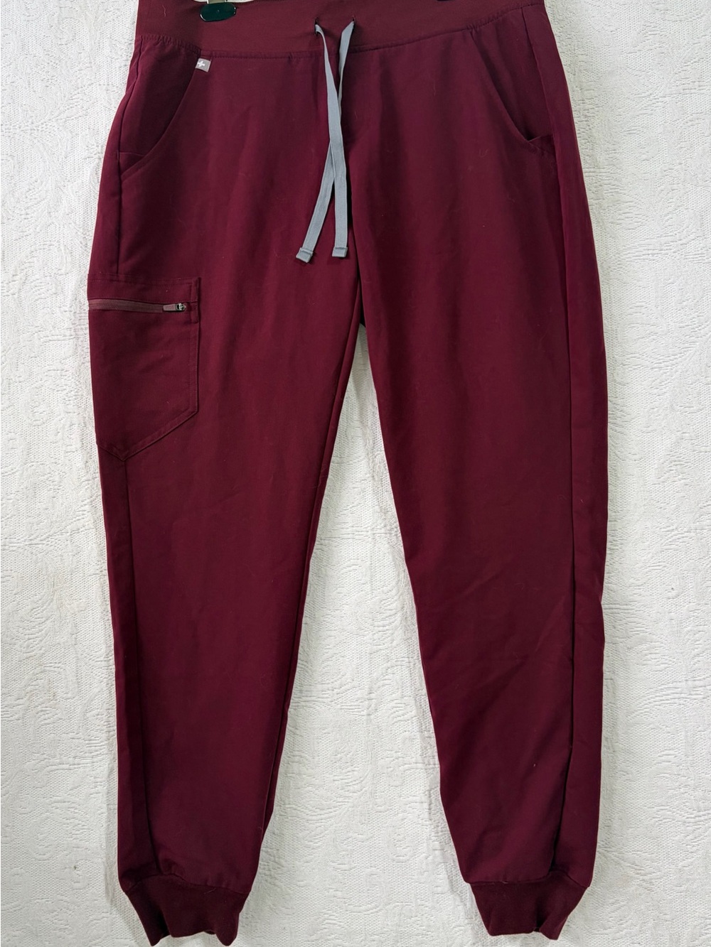 Figs Zamora Jogger Scrub Pants Women Sz M  Burgundy Technical Collection